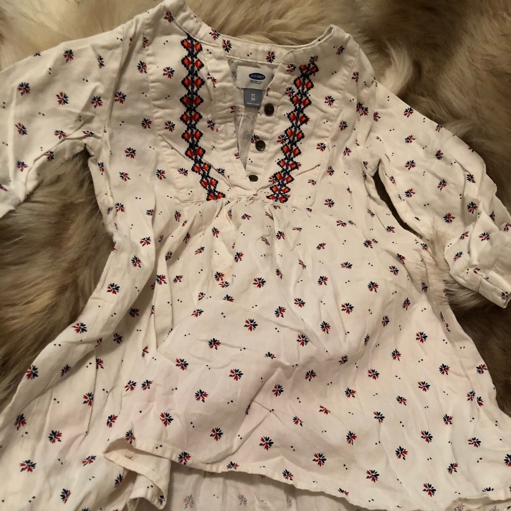 Girls dresses only wore a couple of times. Swipe!